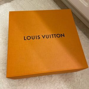 Louis Vuitton box